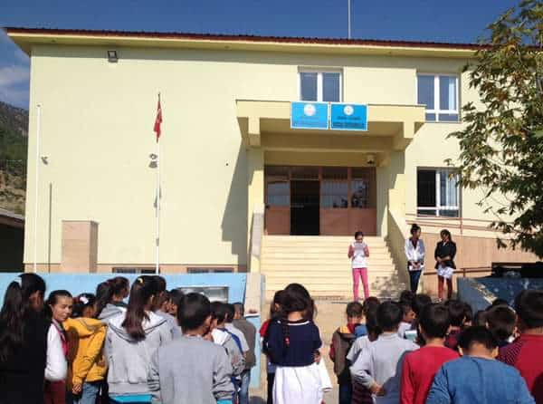 Kıcak Şehit Arif Mamış Ortaokulu Fotoğrafı